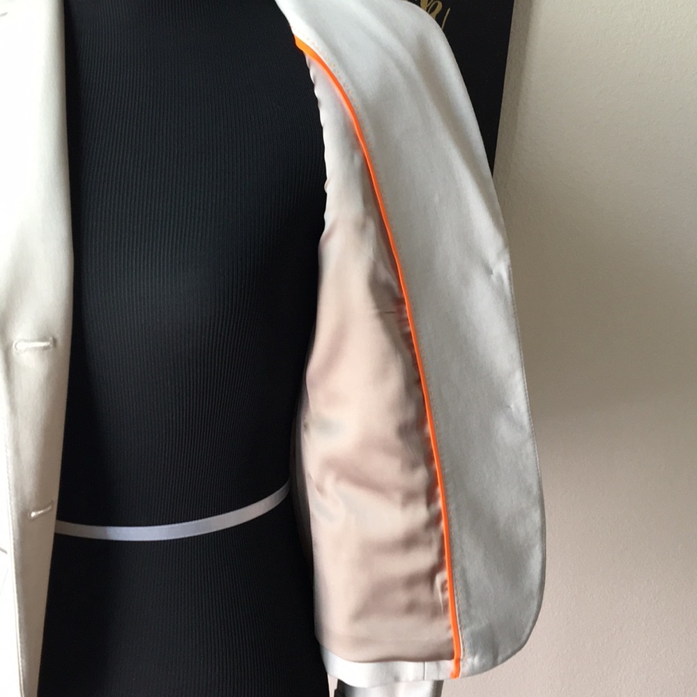 Cream blazer - Picture 2 of 3